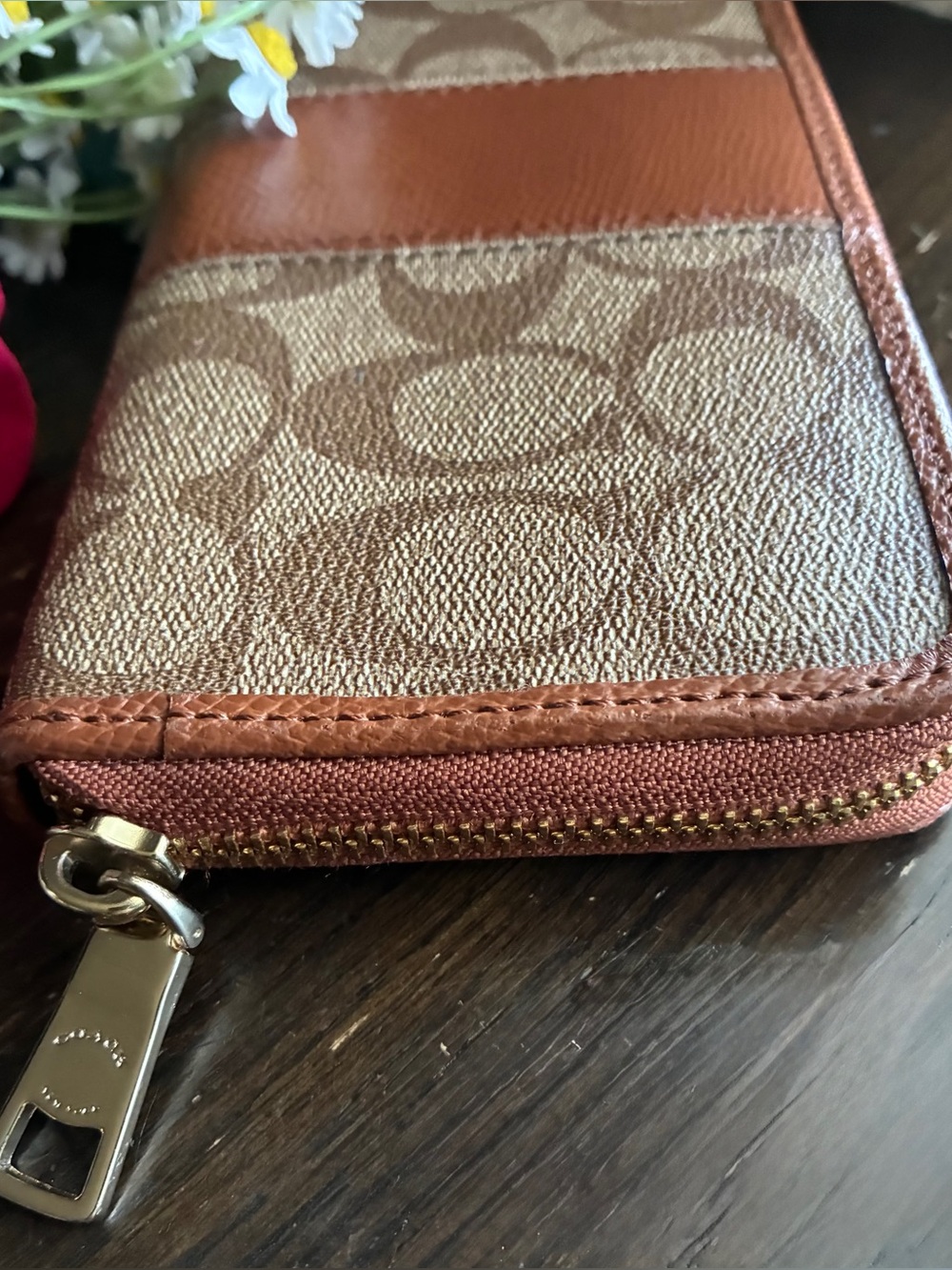Coach Two-Tone Signature Zip Wallet in Tan and Brown - Picture 6 of 10
